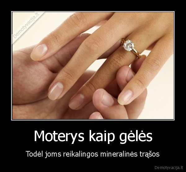 Moterys kaip gėlės