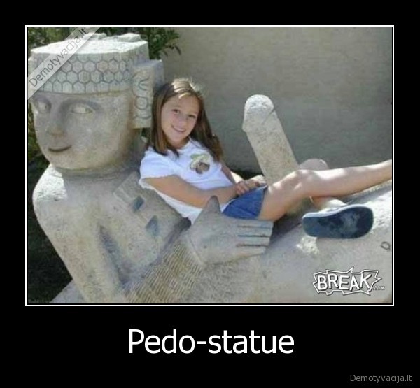 Pedo-statue