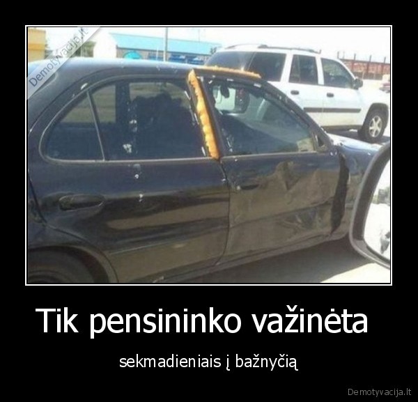 pensininkas,automobilis,sekmadienis,baznycia