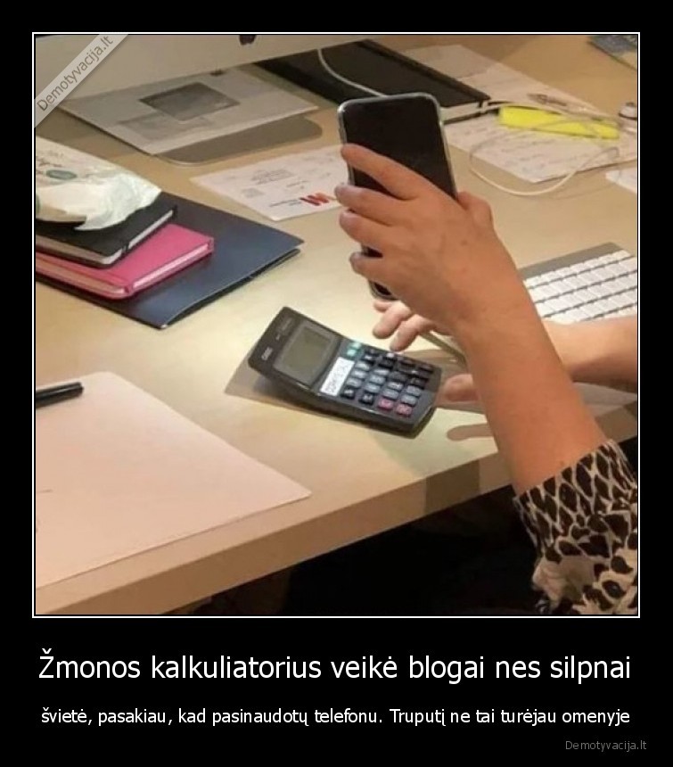 telefonas,kalkuliatorius,moteris,logika